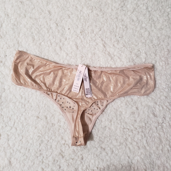 Victoria's Secret Dream Angels Bra & Pant Set - Picture 11 of 15